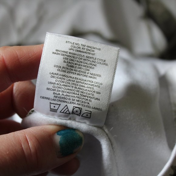 Realtree Men's 1/3 Zip Shirt - White / Medium - Picture 11 of 11